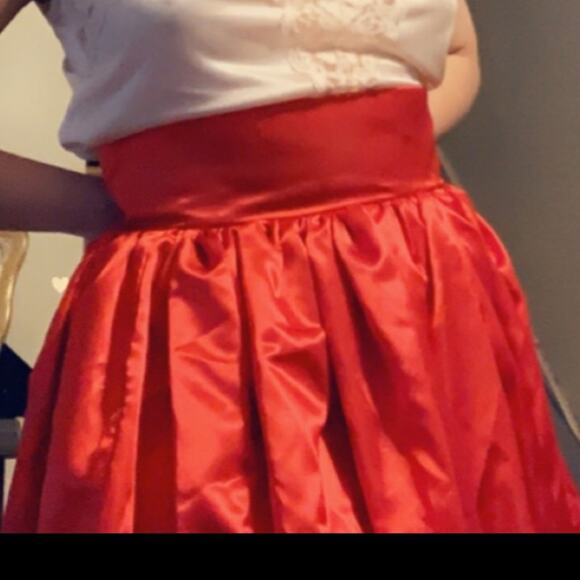 Handmade satin skirt - Picture 2 of 3